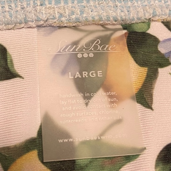 Sun Bae Bikini - Picture 4 of 5